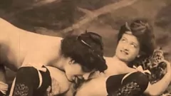 play Dark Lantern Entertainment przedstawia erotyczną opowieść w stylu vintage: Moje sekretne życie – erotyczne wyznania wiktoriańskiego angielskiego dżentelmena, tom pierwszy, rozdział drugi, część 1