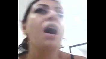 play Fuck pussy lips with a brunette who knows better job tatoasa