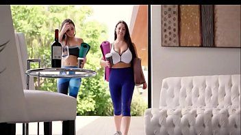 play Xnxx mit Yogalehrer und sexy Schüler