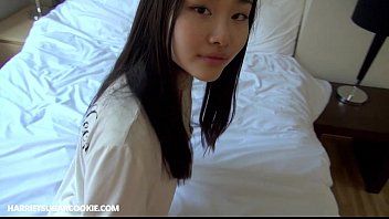 play Wie frei kommt aus Muschi xnxx mit japanischen Schwanzlutschen zum ersten Mal