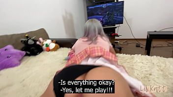 play HD النساء والممثلات الذين يحبون تشغيل مقاطع الفيديو