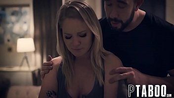 play Iubita lui este foarte hot si daca doreste ca aceasta sa se despoaie pe terasa