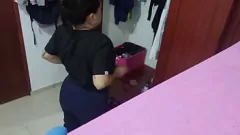 play Enfermera latina amateur se desnuda y queda en lencería después del trabajo