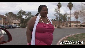 play He makes fun of a fat bitch by filming her laughing at her